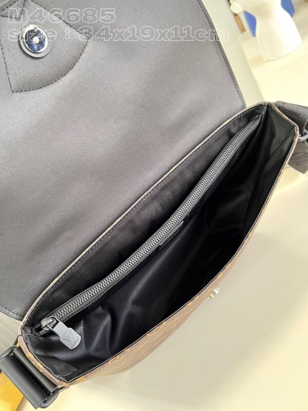 LV BAG (M46685) - Image 8
