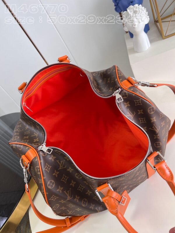 LV BAG (M46770) - Image 8