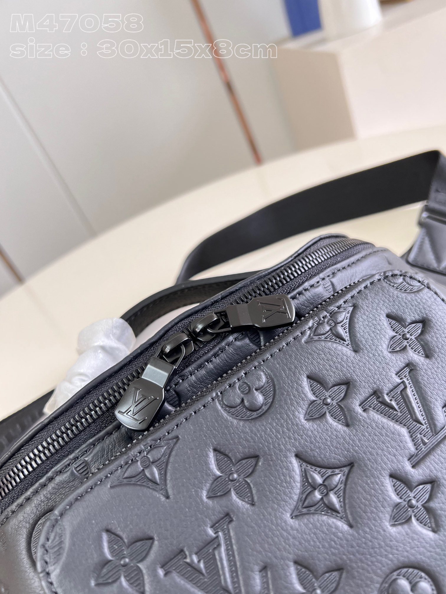 LV BAG (M47058) - Image 3