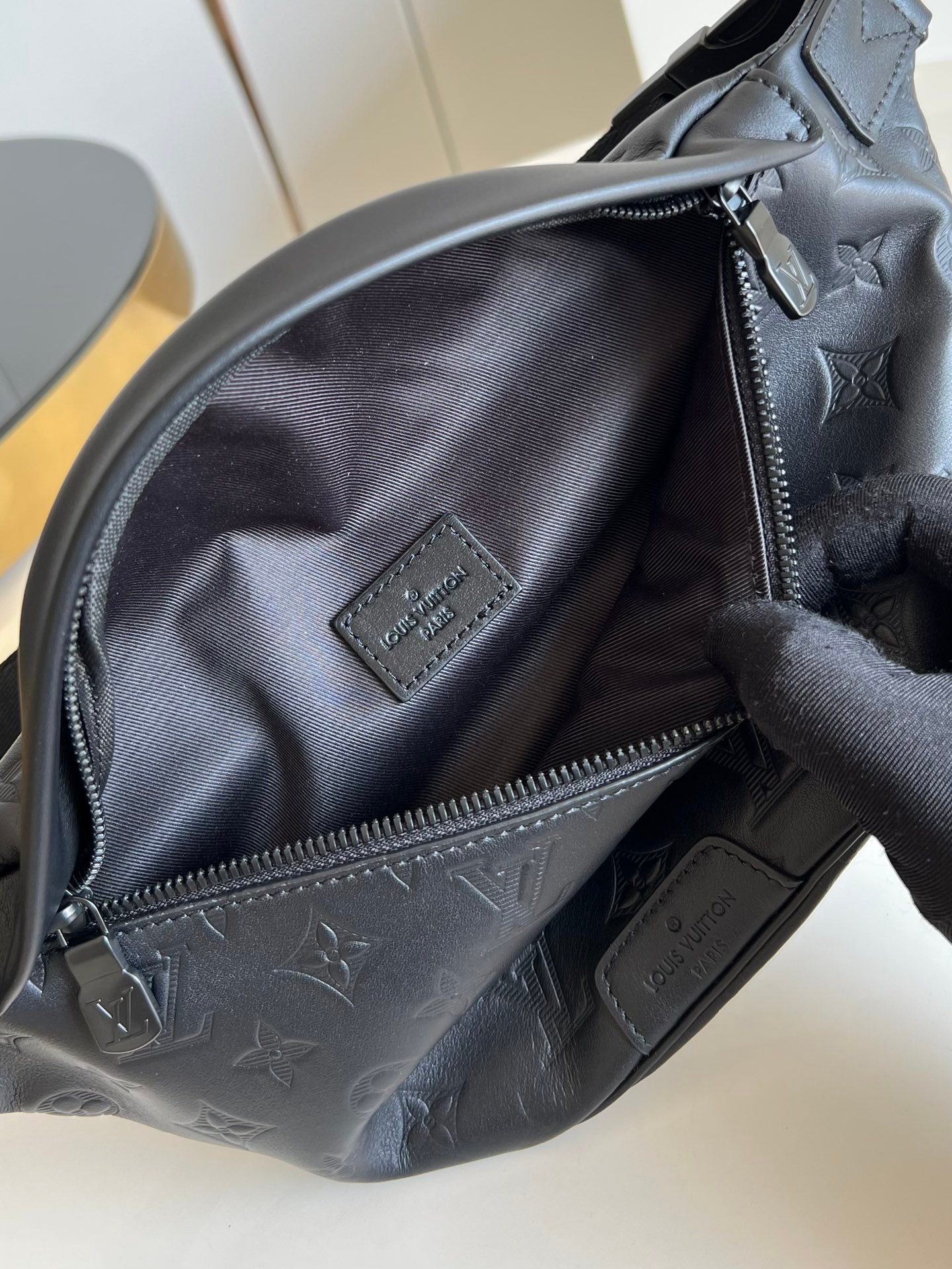 LV BAG (M49036) - Image 5