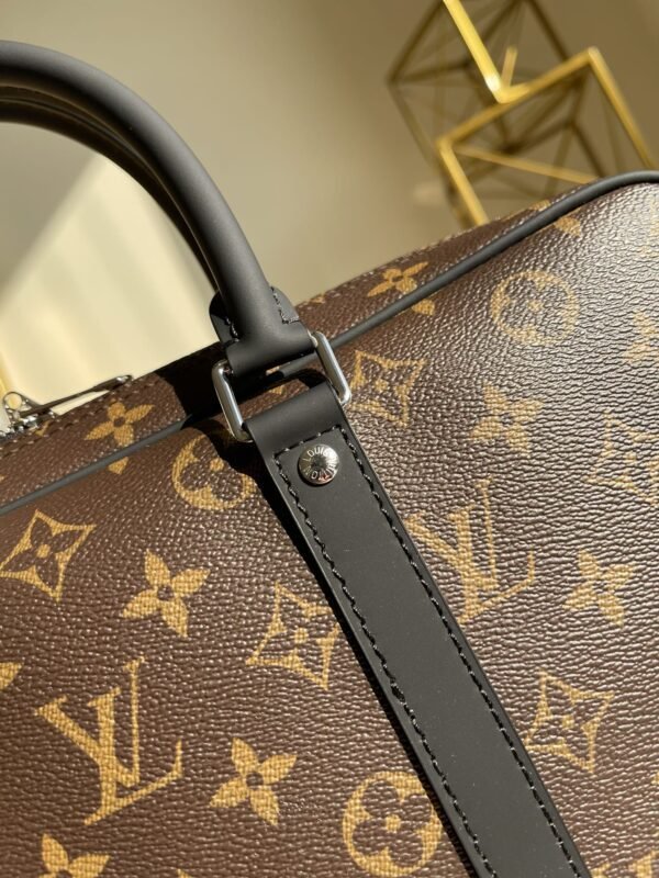 LV BAG (M52005) - Image 4