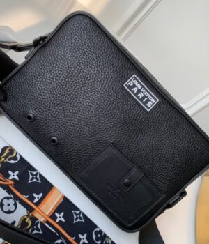 LV BAG (M52767)