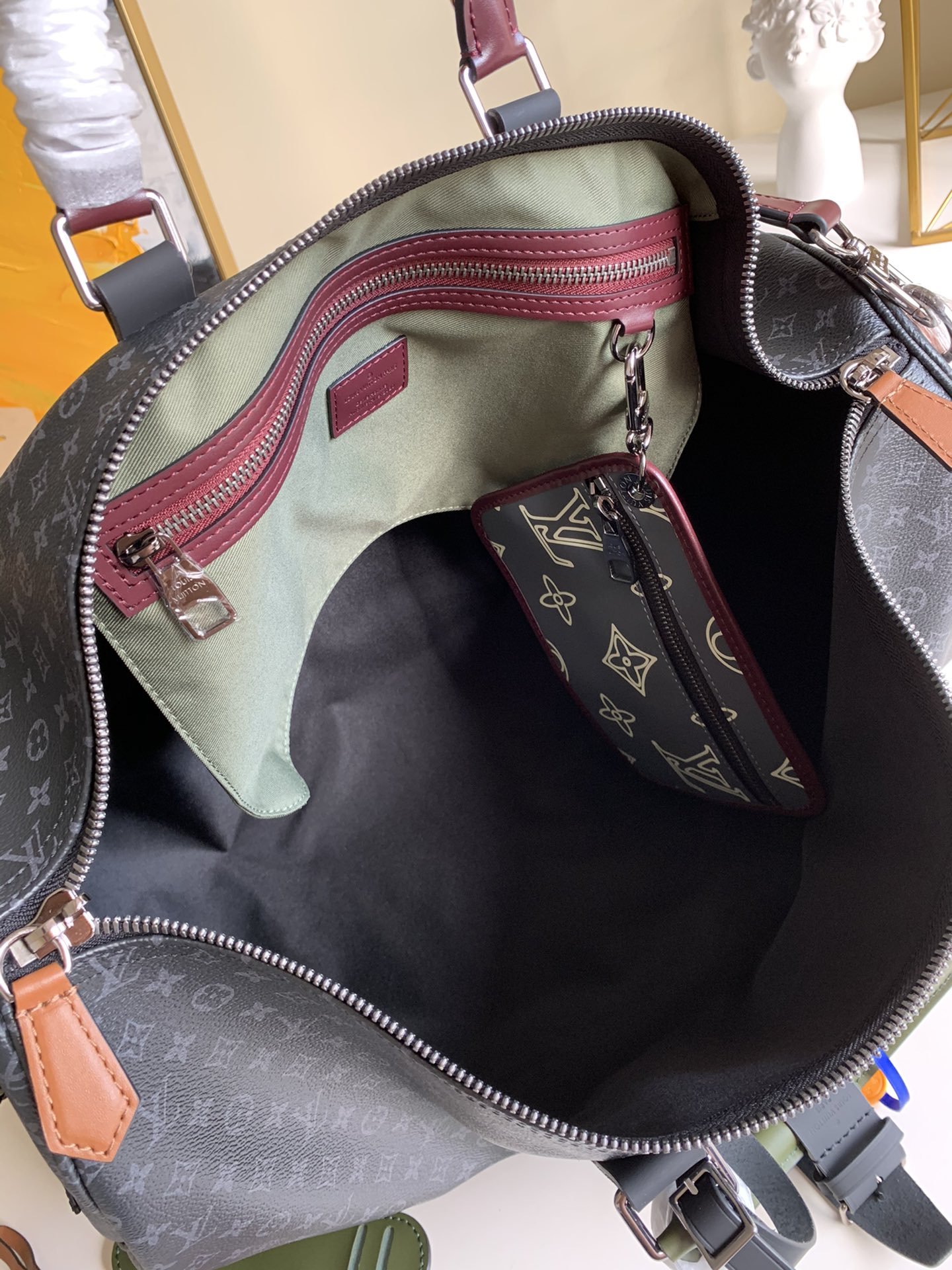 LV BAG (M56856) - Image 7