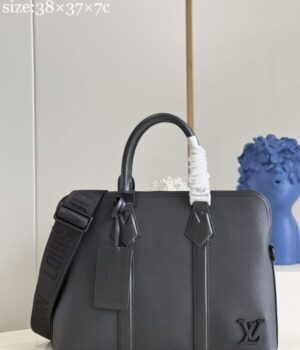 LV BAG (M57028)