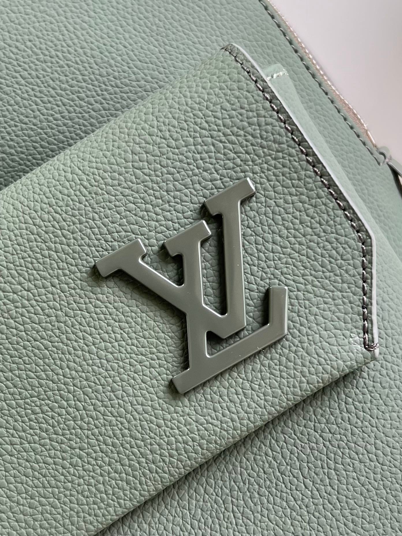 LV BAG (M57079) - Image 3