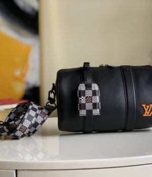 LV BAG (M57147)