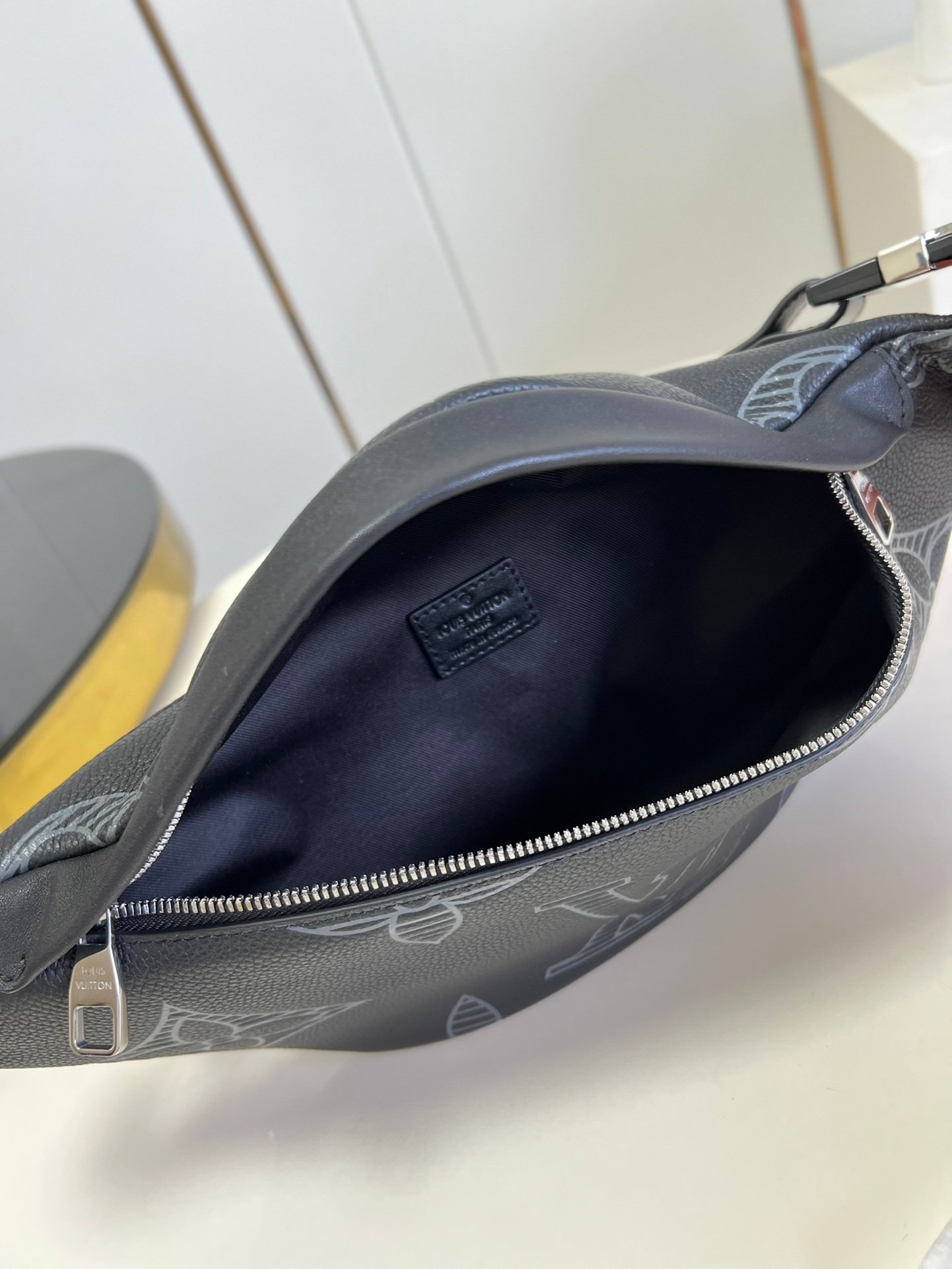 LV BAG (M57289) - Image 7