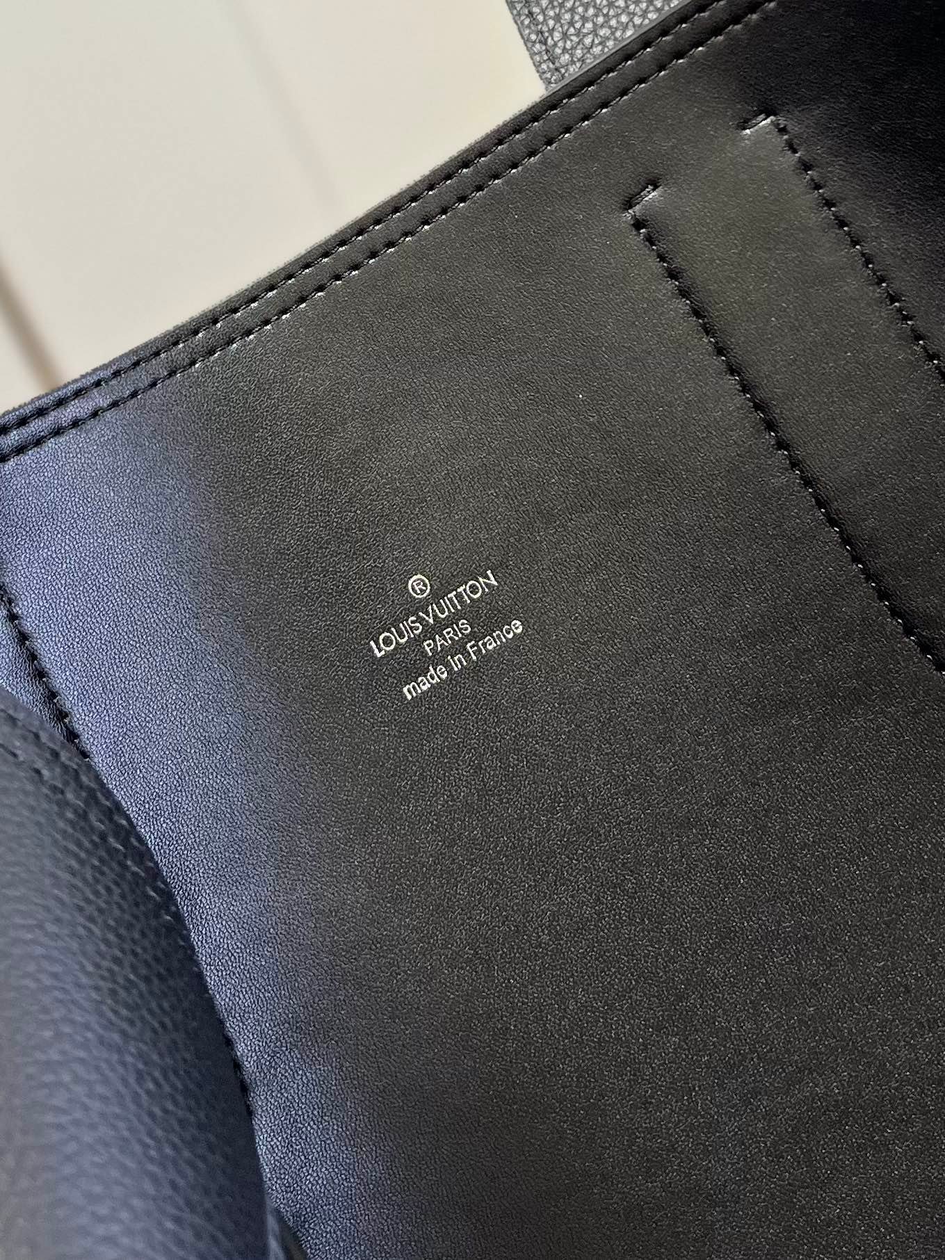LV BAG (M57290) - Image 5