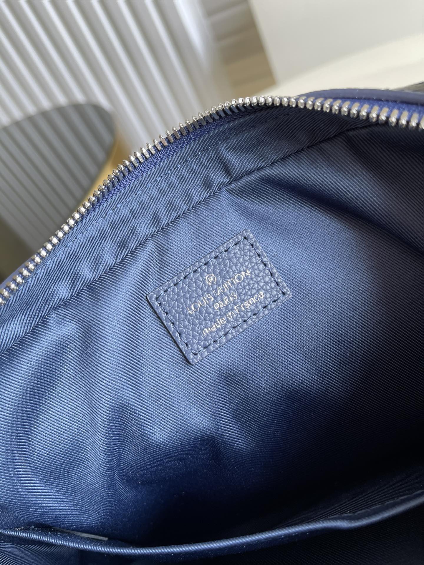 LV BAG (M57840) - Image 5