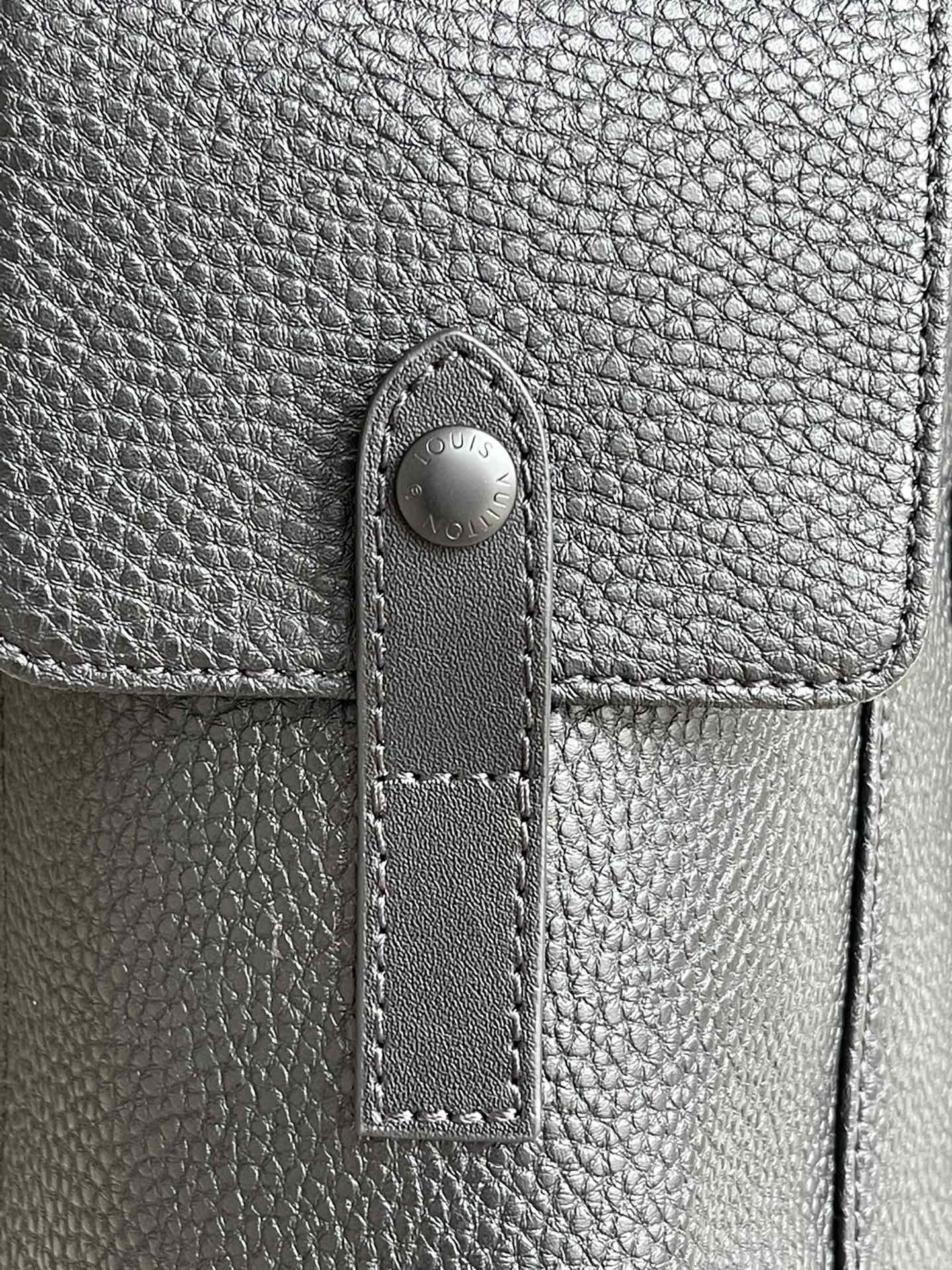 LV BAG (M58493) - Image 3