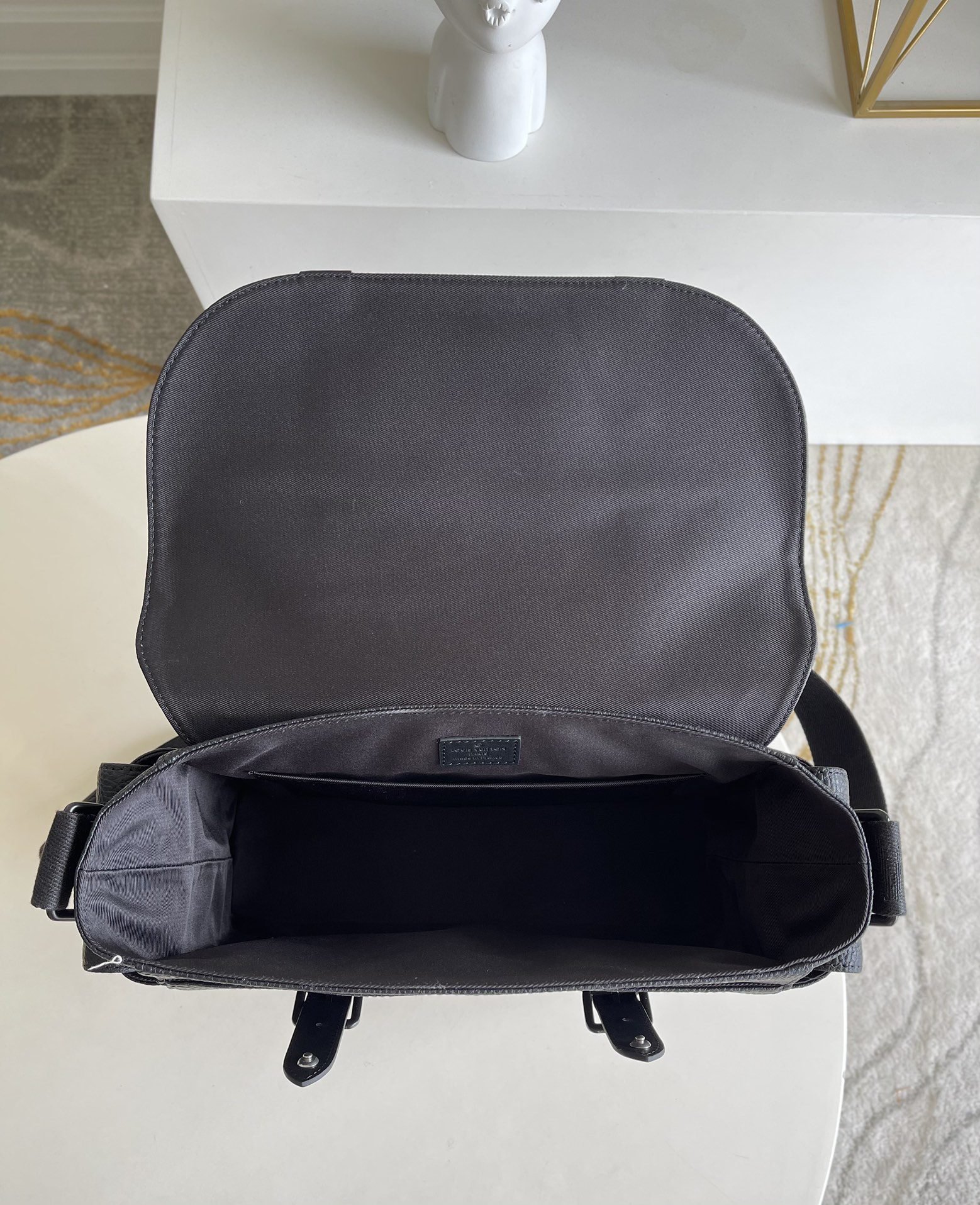 LV BAG (M58494) - Image 7