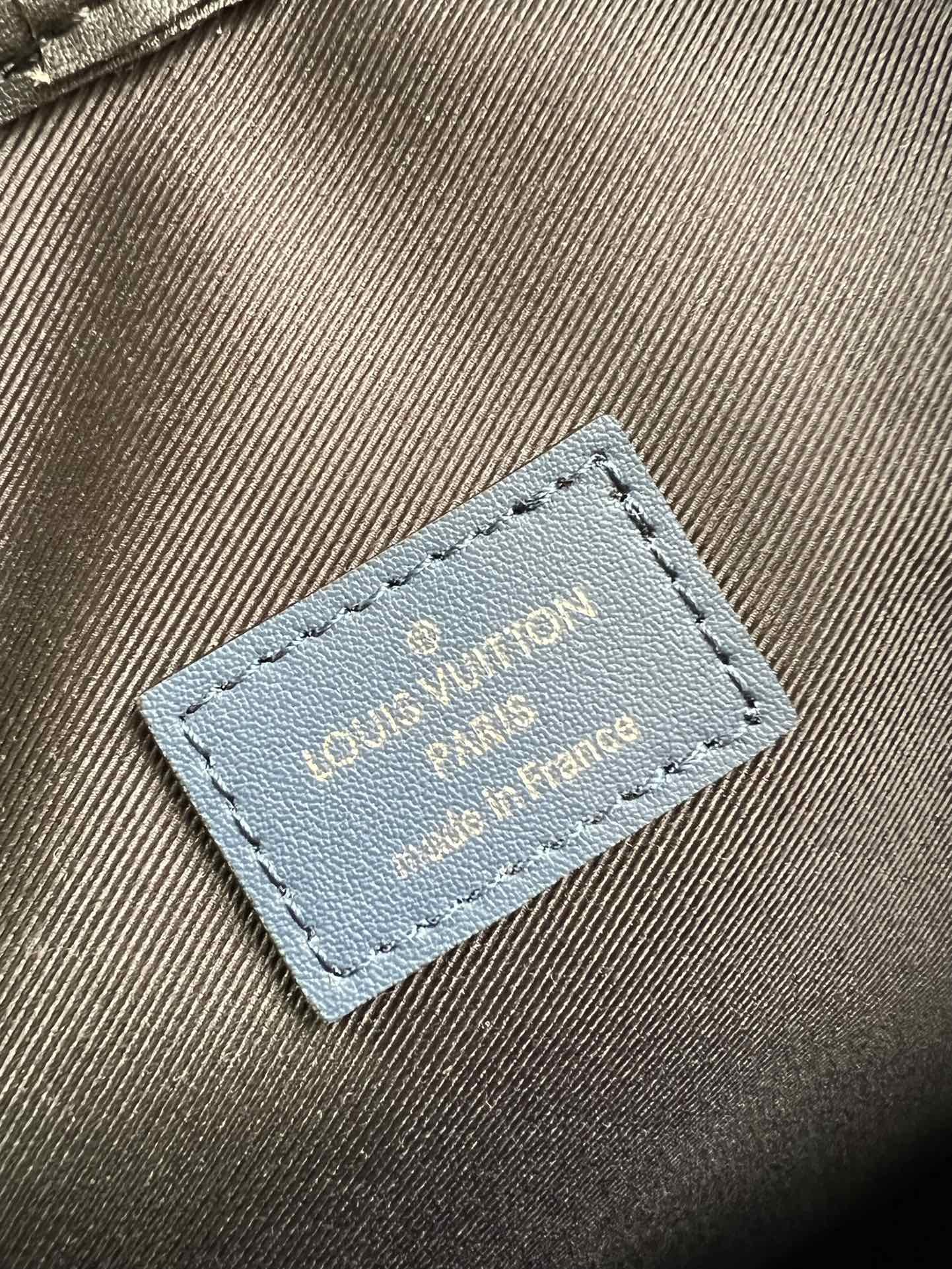 LV BAG (M58664) - Image 5