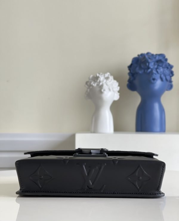LV BAG (M58711) - Image 4
