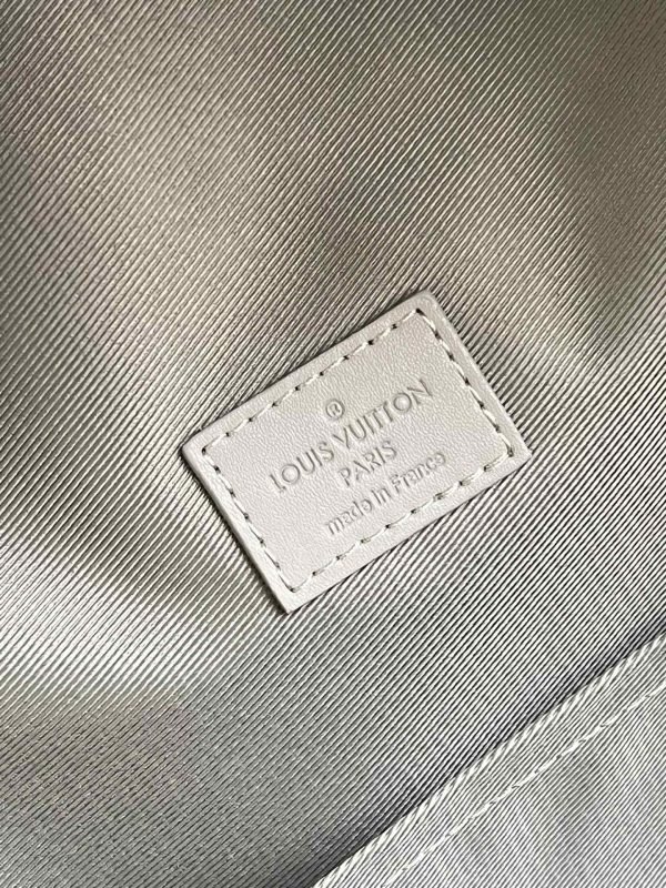 LV BAG (M59325) - Image 6