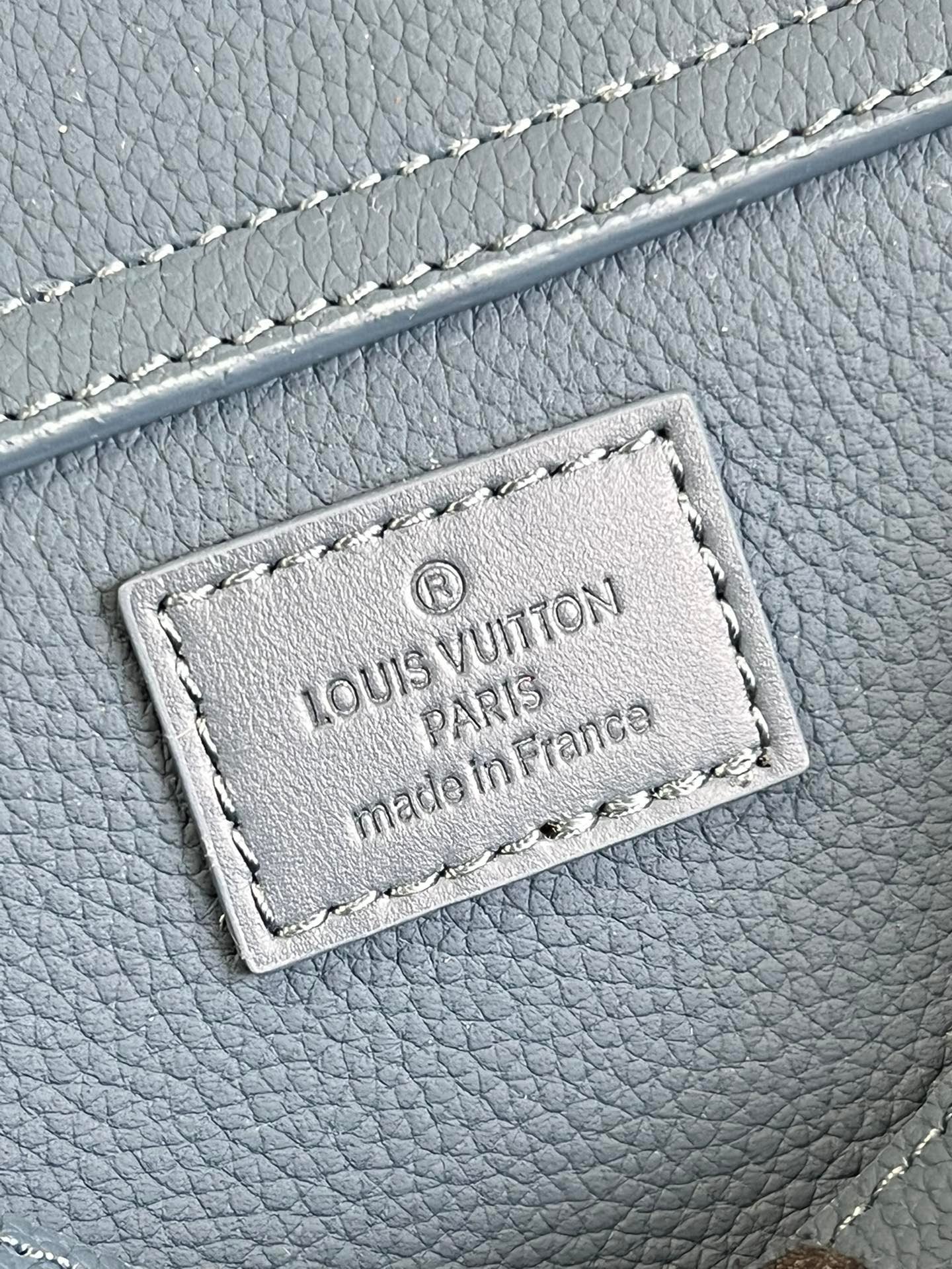 LV BAG (M59625) - Image 5