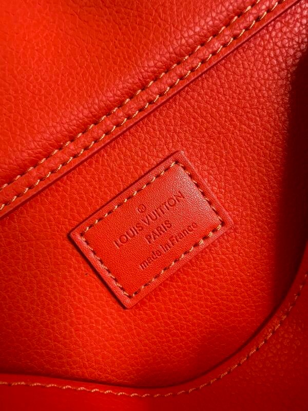 LV BAG (M59625) - Image 6