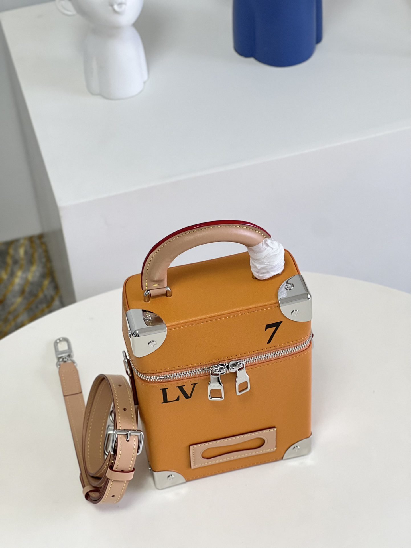 LV BAG (M59666) - Image 3