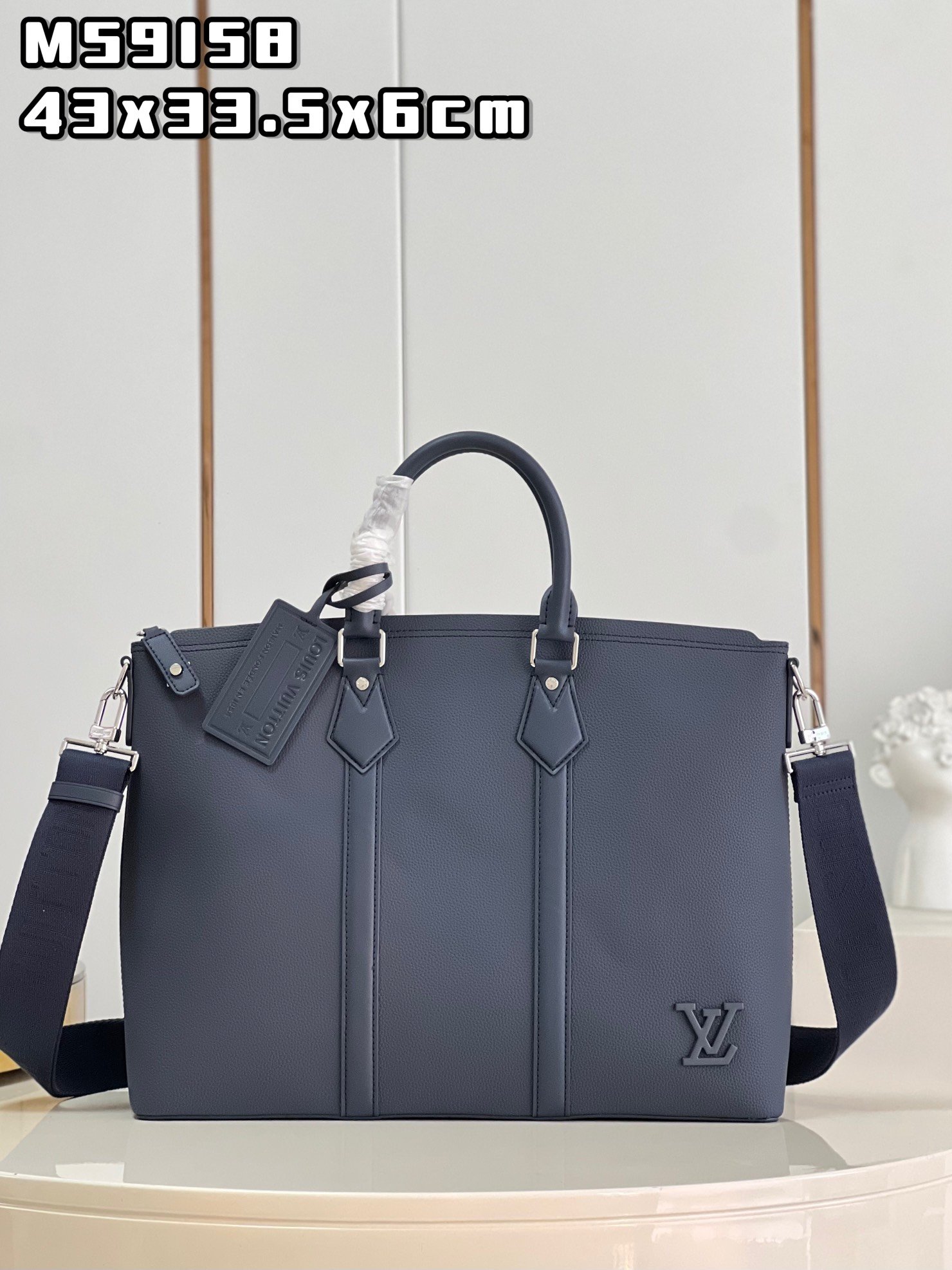 LV BAG (M59918) - Image 2