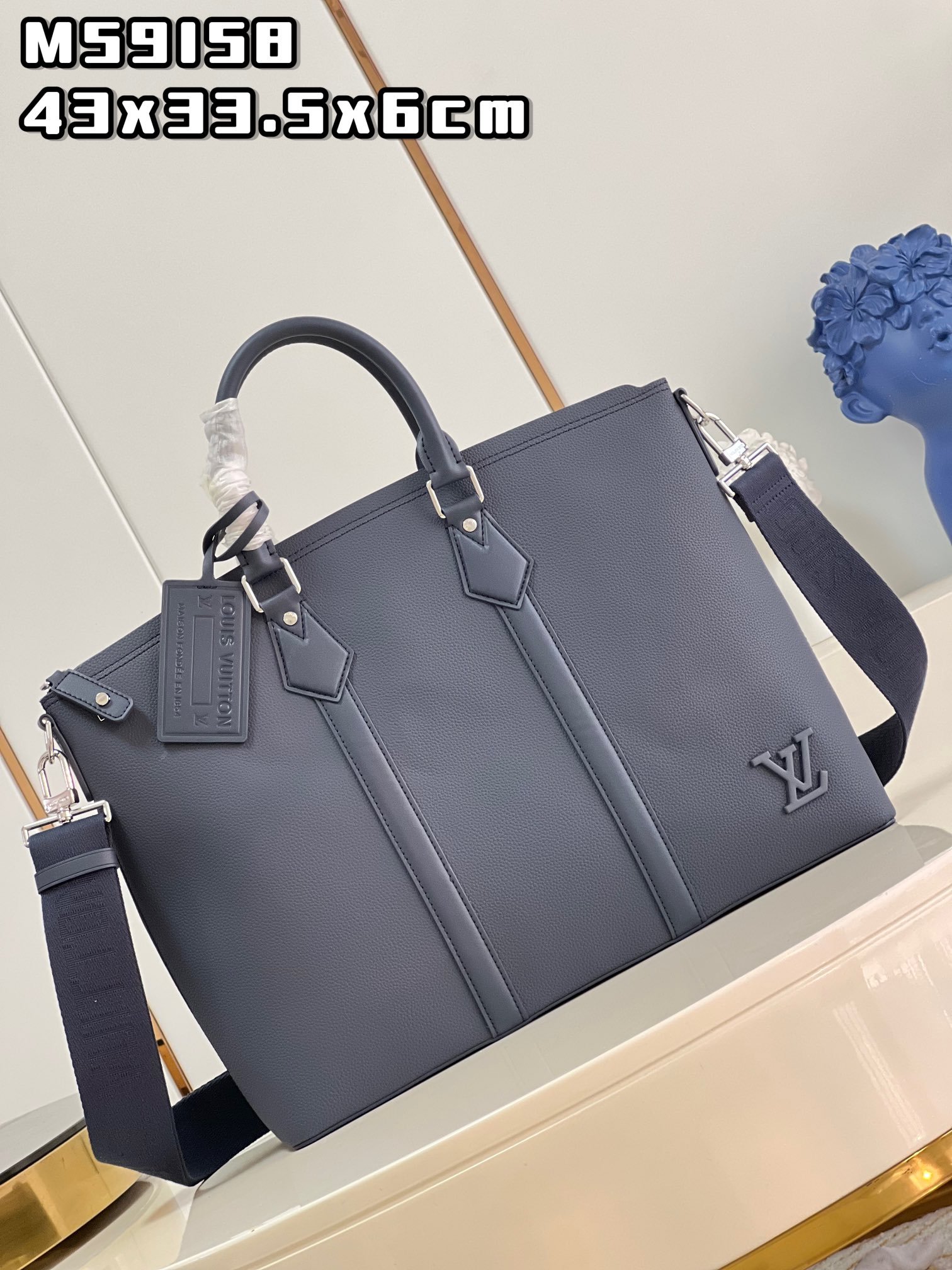 LV BAG (M59918) - Image 3