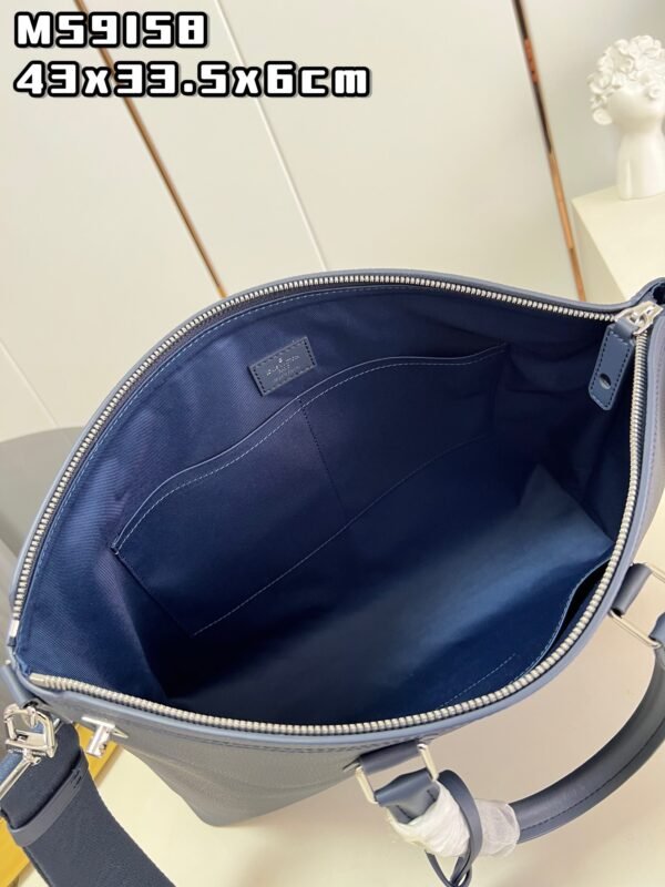 LV BAG (M59918) - Image 8
