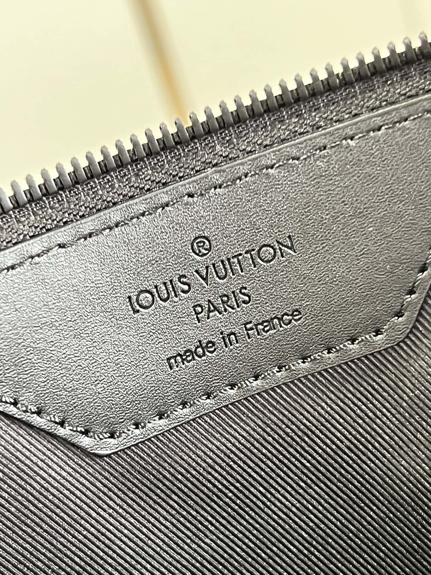 LV BAG (M59960) - Image 5