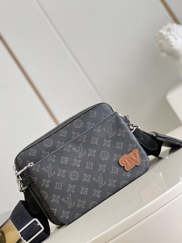 LV BAG (M64340) - Image 4