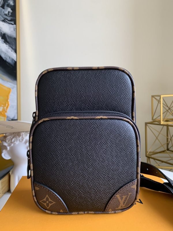 LV BAG (M68686) - Image 4