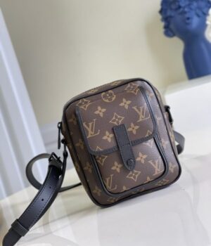 LV BAG (M69404)