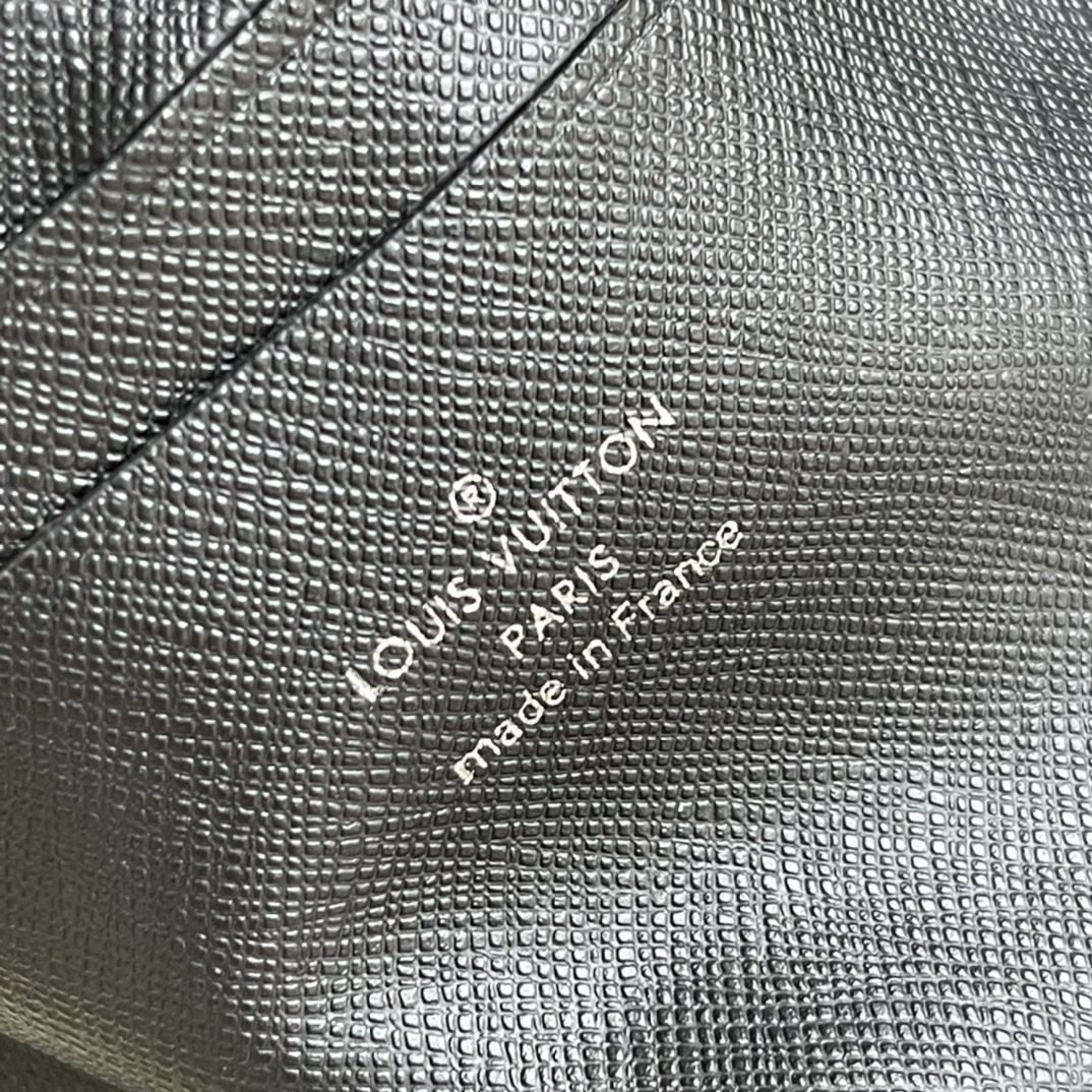 LV BAG (M69404) - Image 5