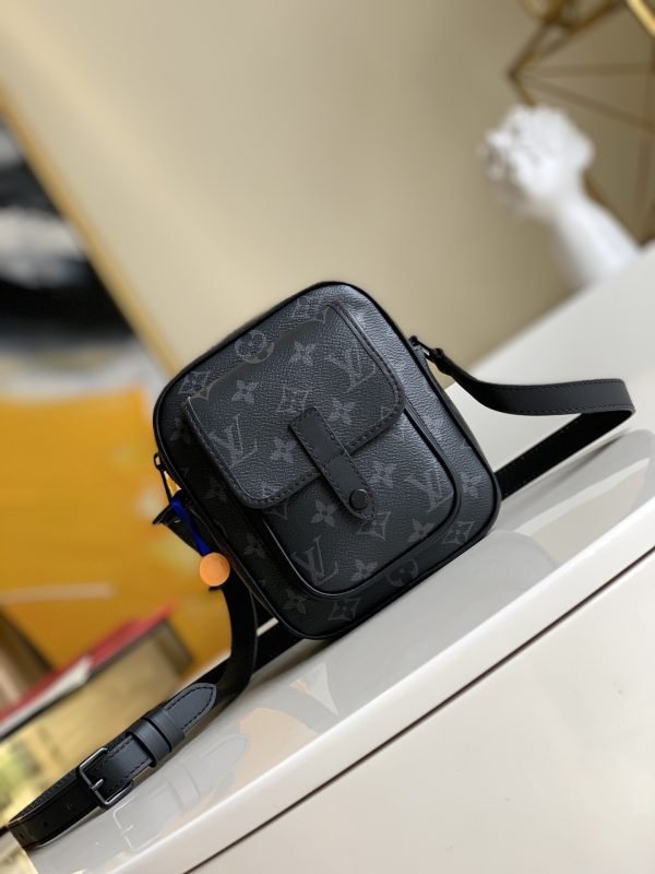 LV BAG (M69404)
