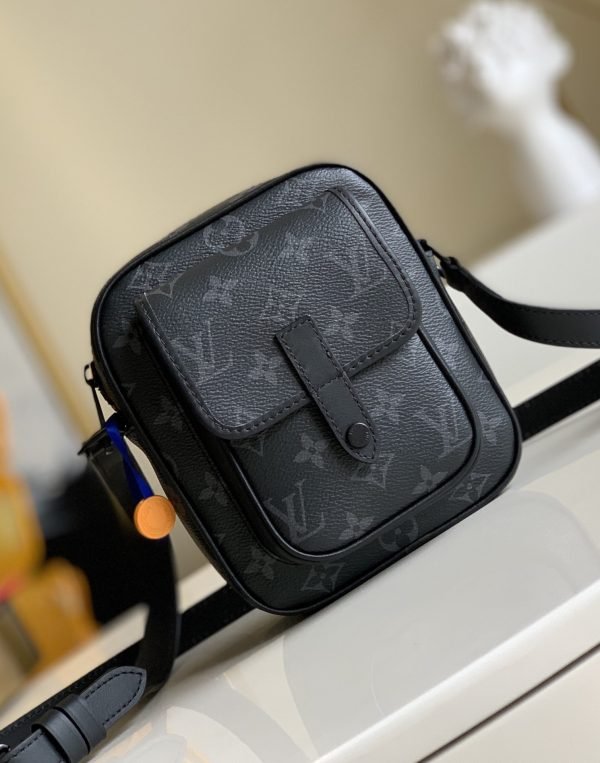 LV BAG (M69404) - Image 4