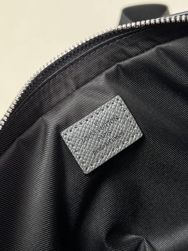 LV BAG (M69443) - Image 6