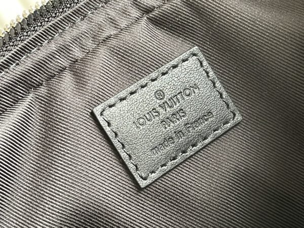 LV BAG (M69443) - Image 6