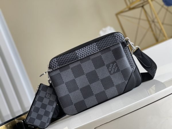 LV BAG (M69443)
