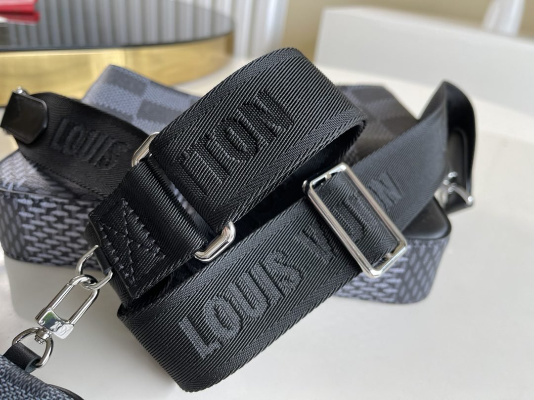 LV BAG (M69443) - Image 5