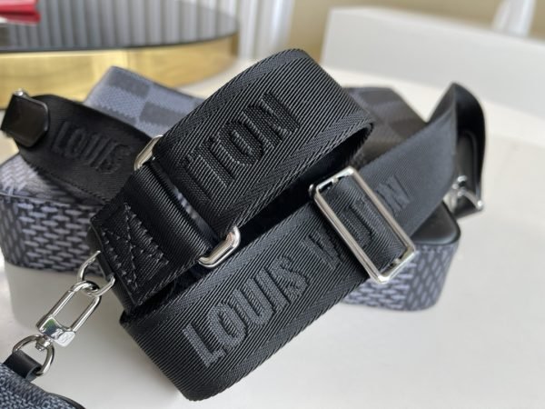 LV BAG (M69443) - Image 6
