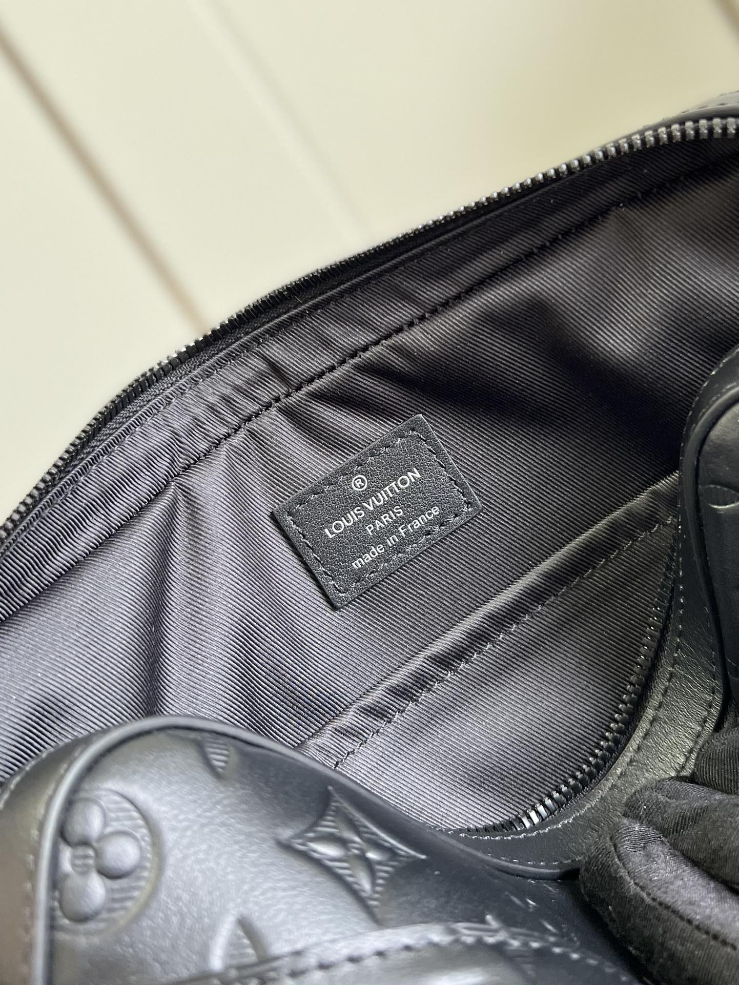 LV BAG (M69827) - Image 5