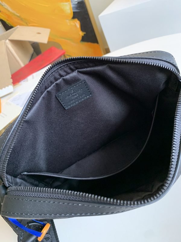 LV BAG (M69827) - Image 8