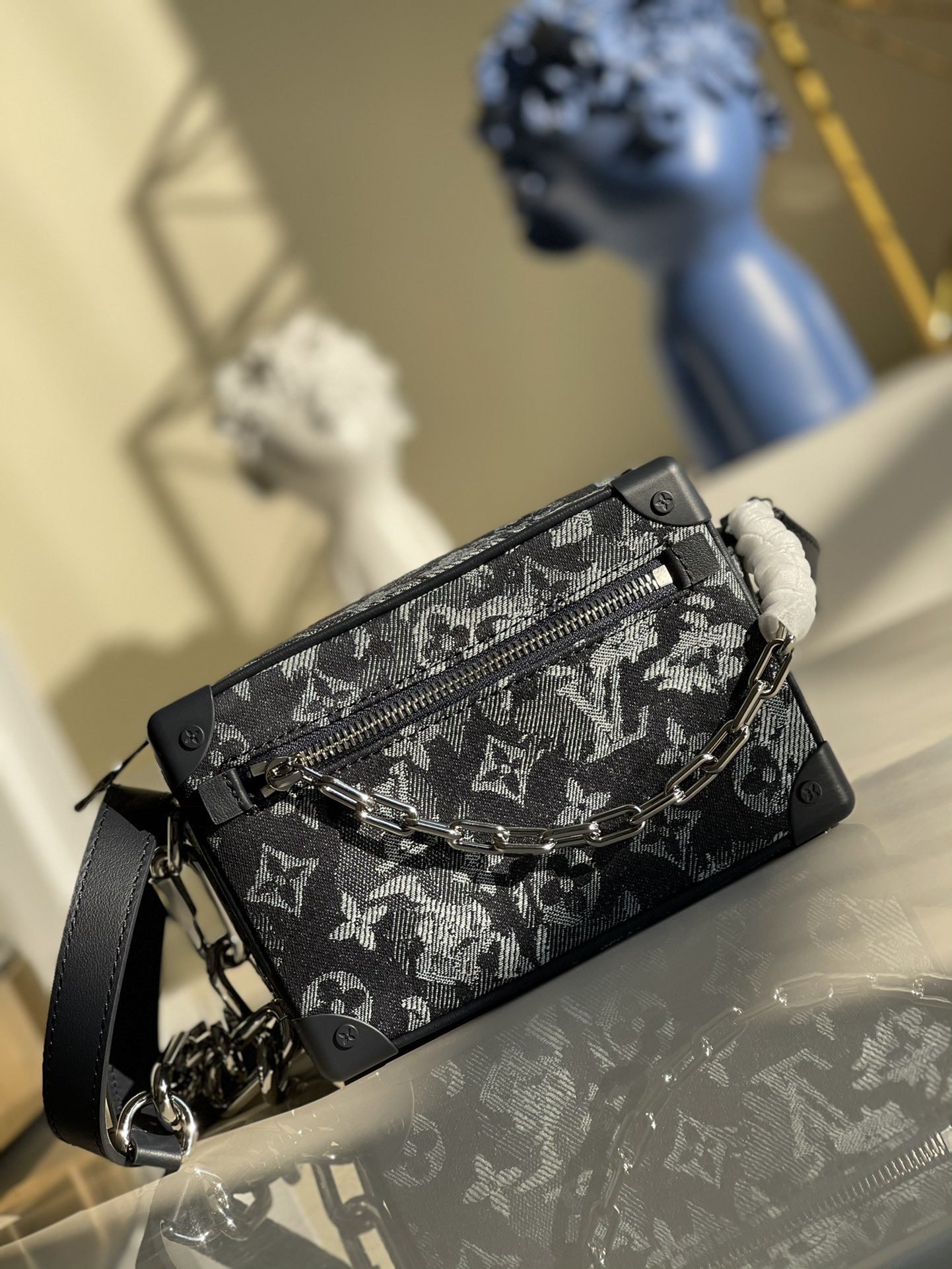 LV BAG (M80033) - Image 2