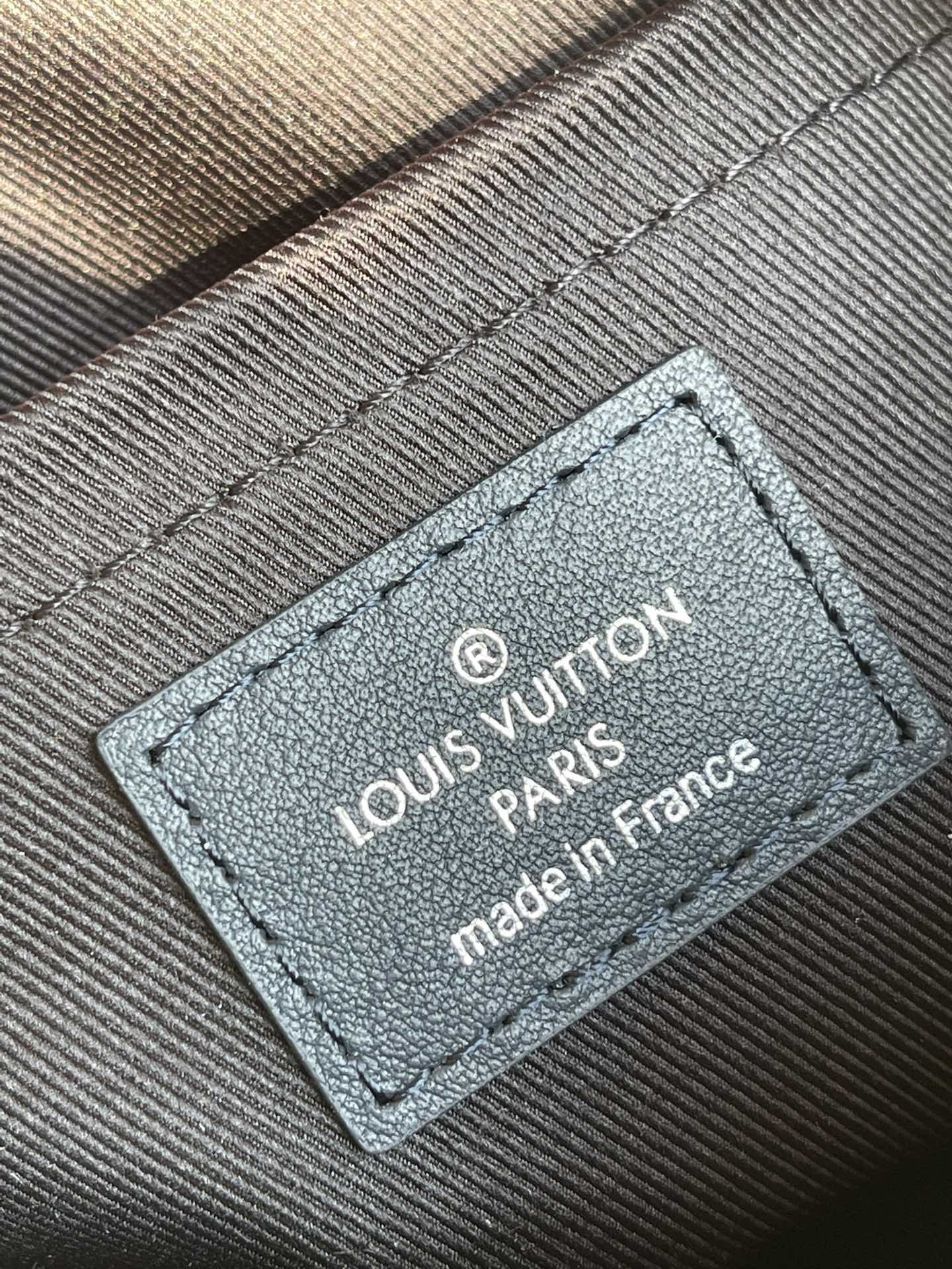 LV BAG (M80033) - Image 5