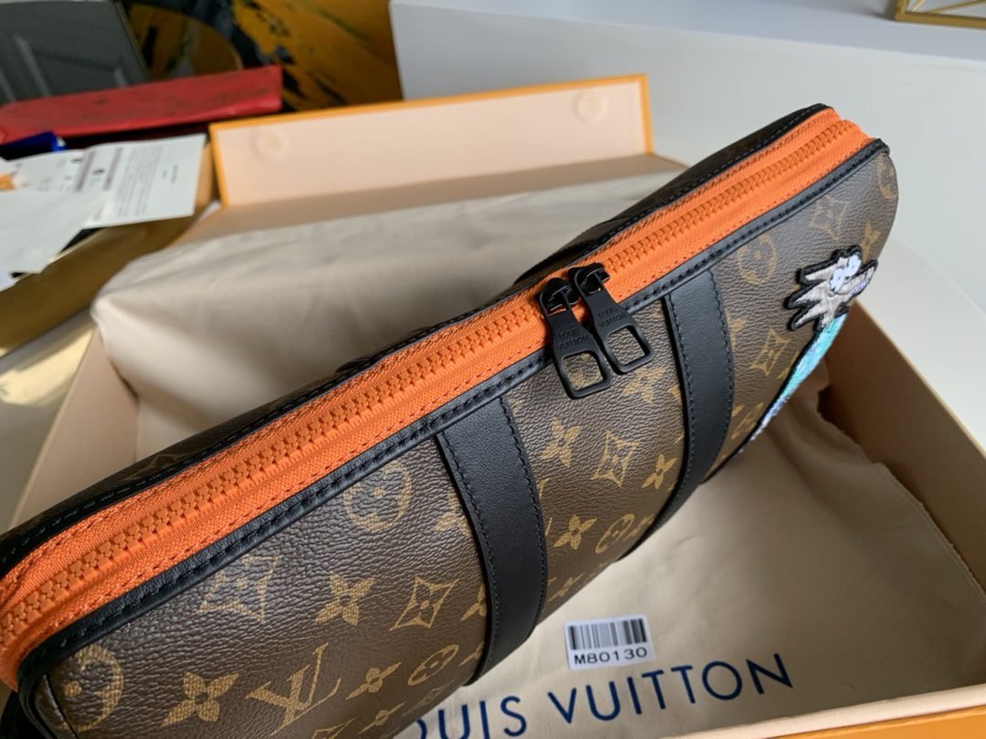 LV BAG (M80130) - Image 7