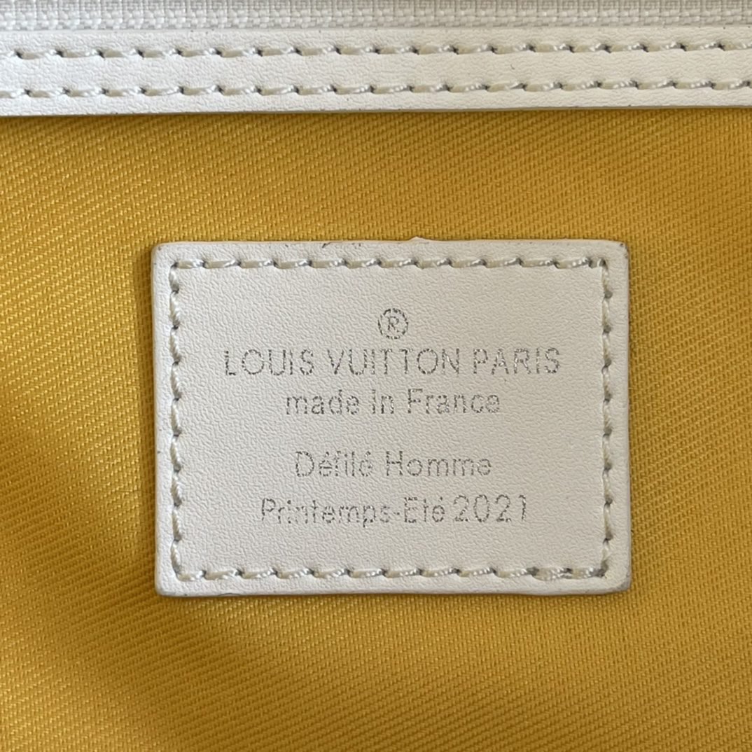 LV BAG (M80842) - Image 5