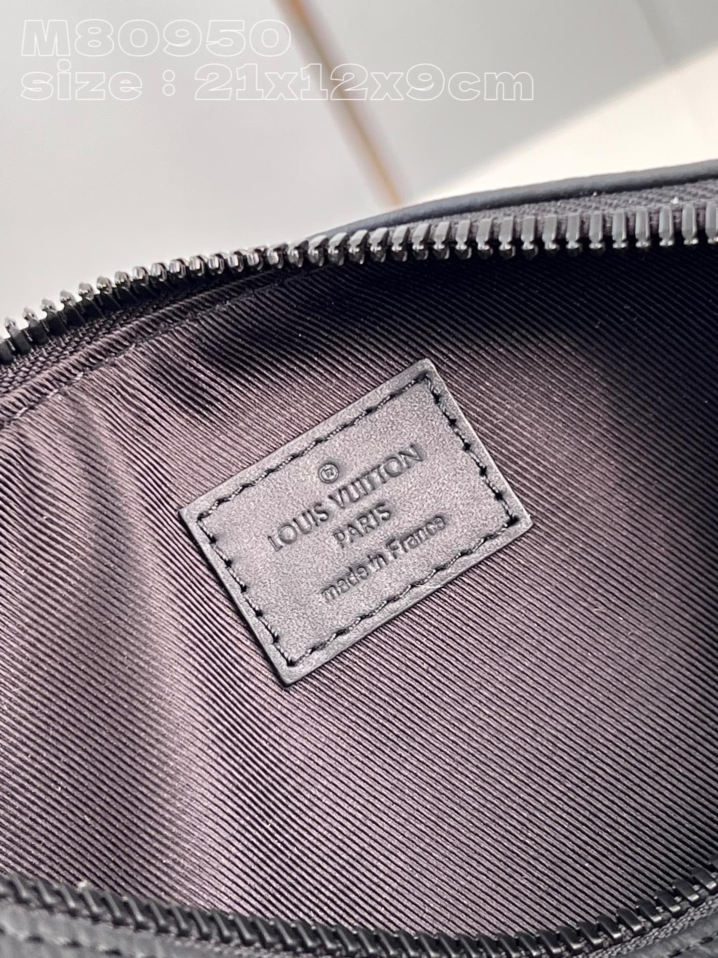LV BAG (M80950) - Image 5