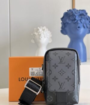 LV BAG (M81005)