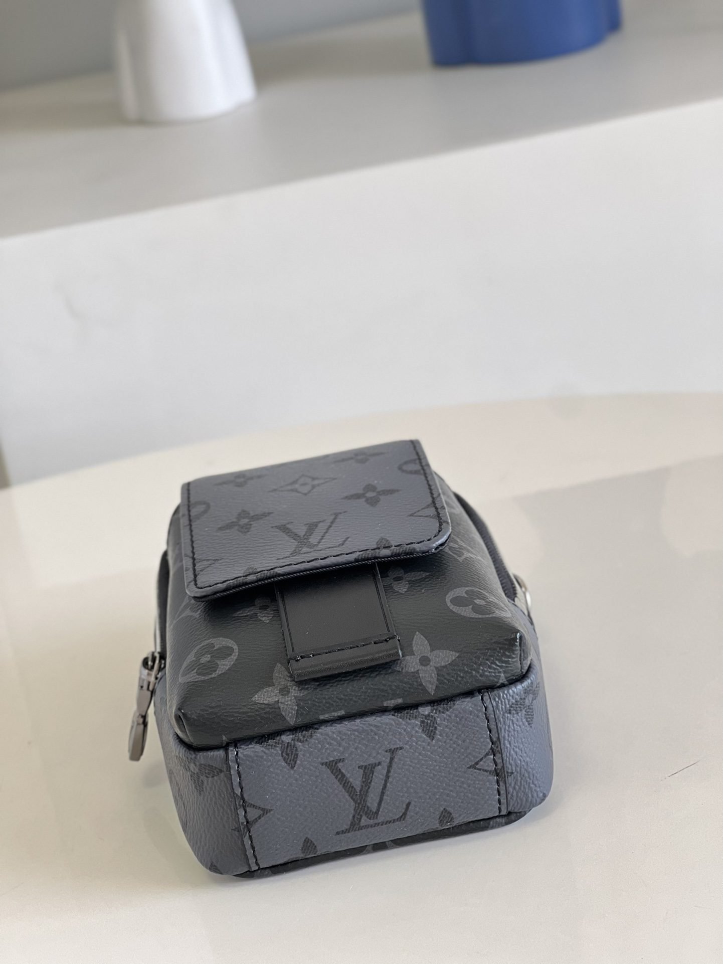 LV BAG (M81005) - Image 3