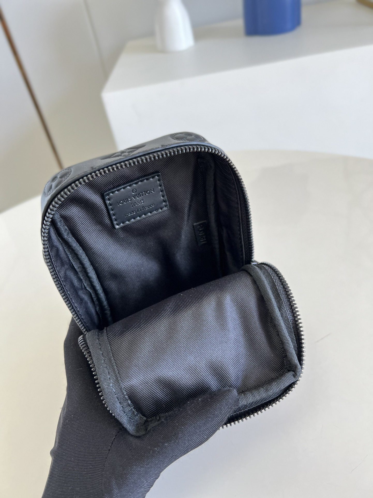 LV BAG (M81005) - Image 7