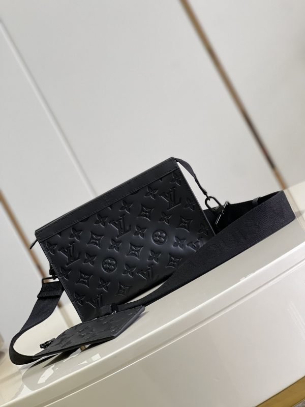 LV BAG (M81115) - Image 4