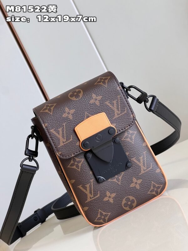 LV BAG (M81522) - Image 4