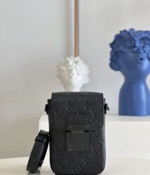 LV BAG (M81524)