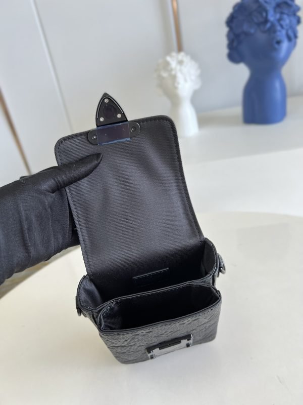 LV BAG (M81524) - Image 8